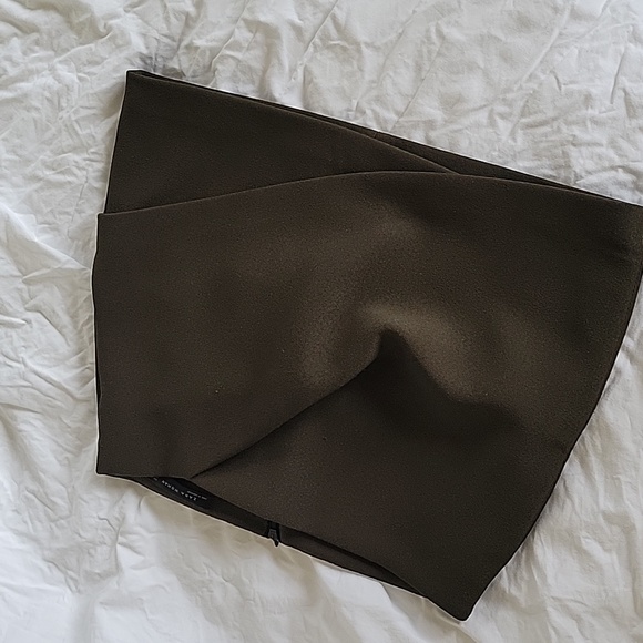 Zara Skirt - Picture 1 of 2